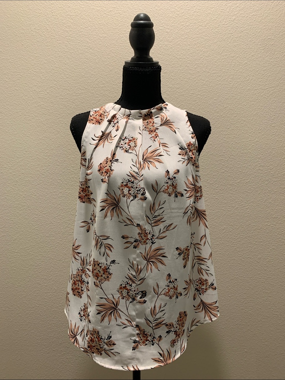 Ann Taylor Factory White Floral Halter Camisole with Dusty Pink Print (Size XS)